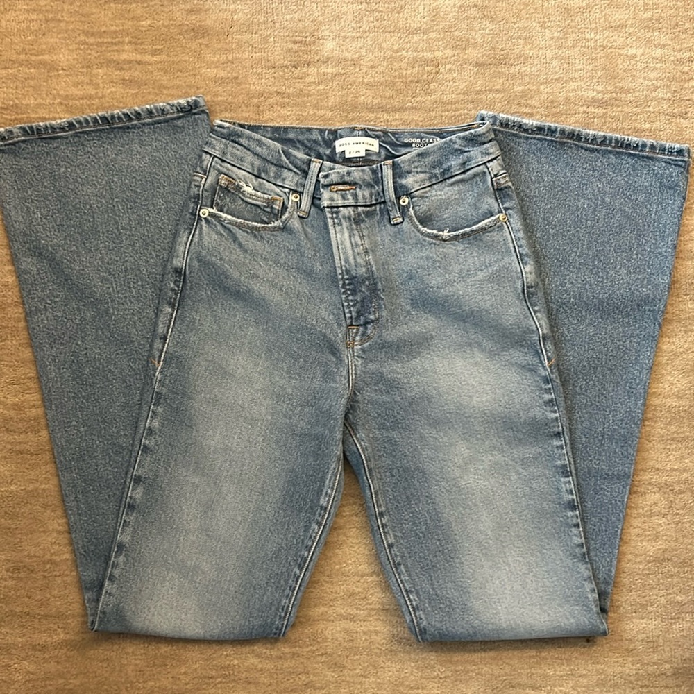 Good American Soft-Tech Good Classic Slim Bootcut Jeans, 2/26